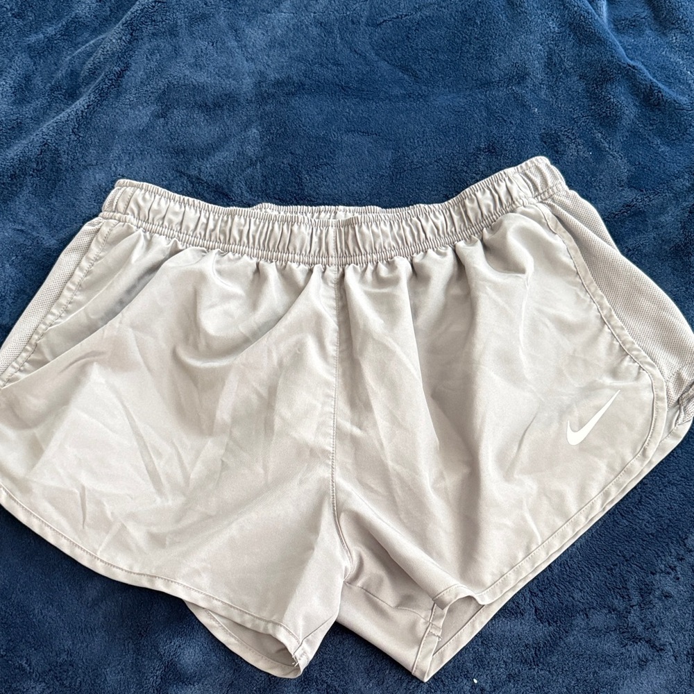 Nike Women's Light Gray Athletic Shorts